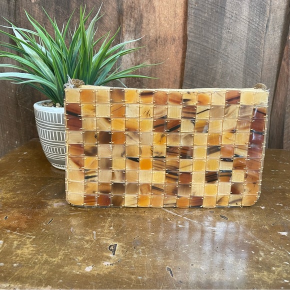 Shell Shoulder Bag - Rare Statement Piece - Picture 2 of 10